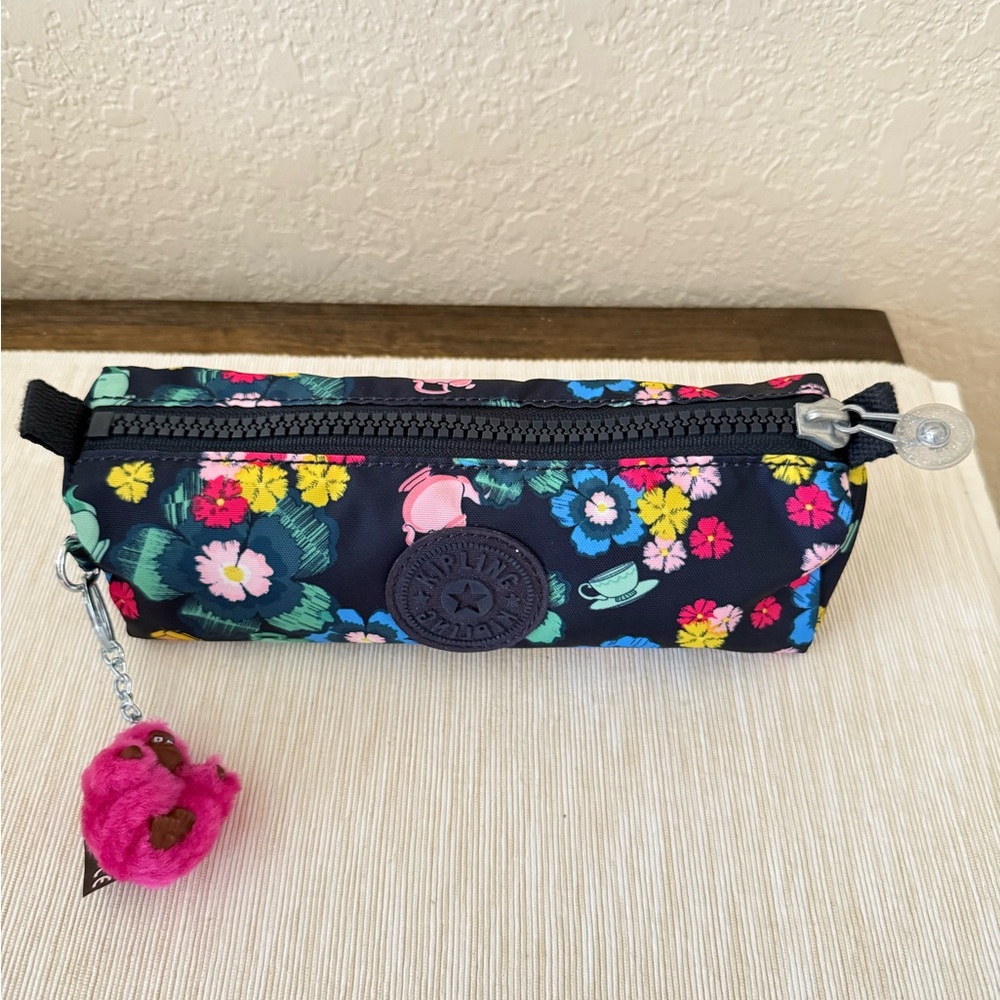 Kipling Alice in Wonderland pencil pouch